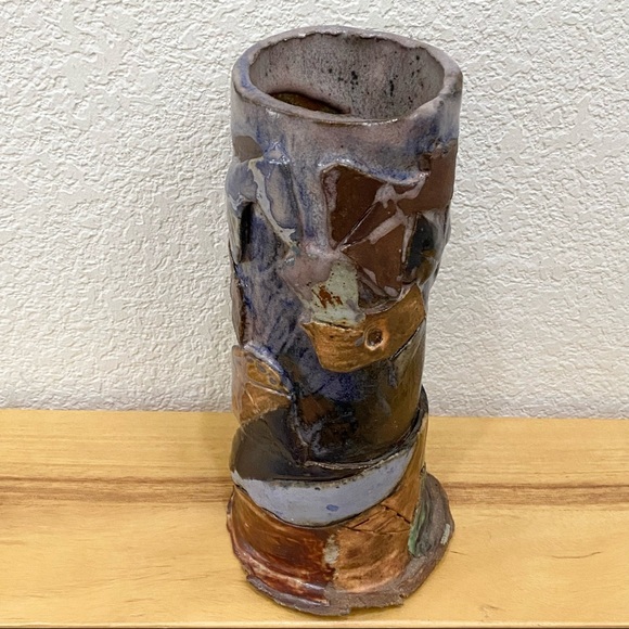 Vintage Unique Brutalist Clay Pottery Signed Hobbyist? 9.5” Cylindrical Vase - Picture 3 of 16